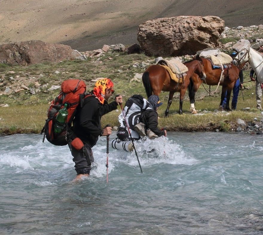 Expedición Avion de los Uruguayos, Viven - Trekking y Exploración - El