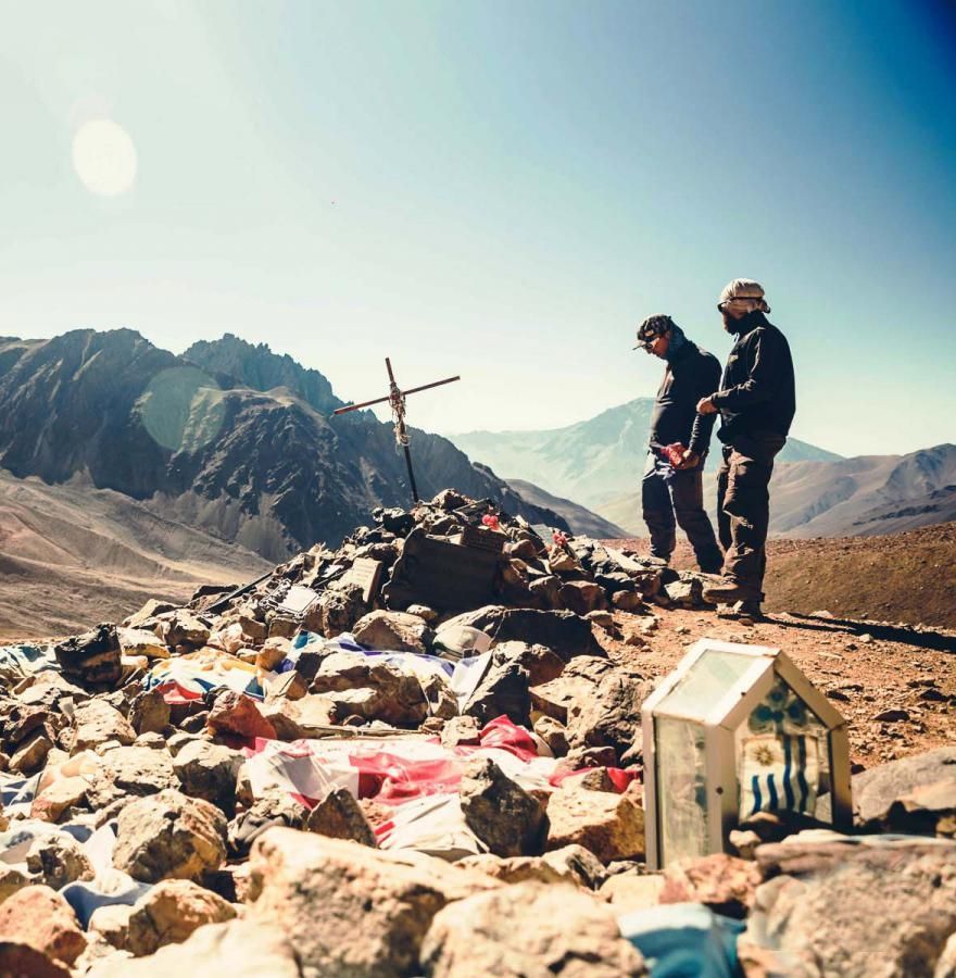 Expedición Avion de los Uruguayos, Viven - Trekking y Exploración - El